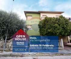 Foto Appartamento in vendita a Maiolati Spontini - 9 locali 109mq