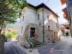 Foto Appartamento in Vendita a Malonno Vicolo Zaina