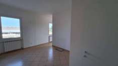Foto Appartamento in vendita a Manerba Del Garda - 3 locali 75mq