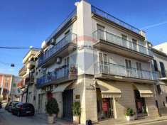 Foto Appartamento in vendita a Manfredonia - 5 locali 133mq