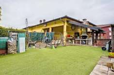 Foto Appartamento in vendita a Marchirolo