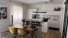 Foto Appartamento in vendita a Marina di Carrara - Carrara 87 mq  Rif: 1190249