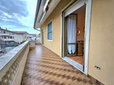 Foto Appartamento in vendita a Marina di Massa - Massa 75 mq  Rif: 1300309