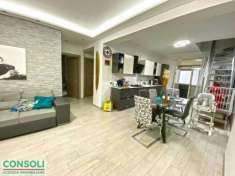 Foto Appartamento in vendita a Mascali - 4 locali 130mq