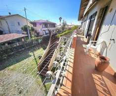 Foto Appartamento in vendita a Massa 150 mq  Rif: 1288540