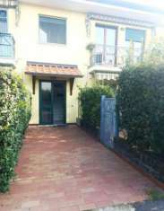 Foto Appartamento in vendita a Massa 70 mq  Rif: 1294424