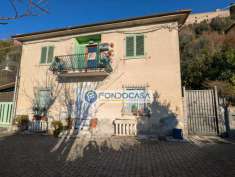 Foto Appartamento in vendita a Massa