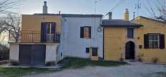 Foto Appartamento in vendita a Massa Martana - 7 locali 130mq