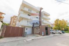 Foto Appartamento in vendita a Melilli - 4 locali 125mq