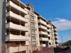 Foto Appartamento in vendita a Messina - 5 locali 115mq