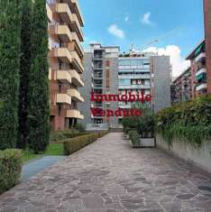 Foto Appartamento in Vendita a Milano Via Michele Novaro, 6