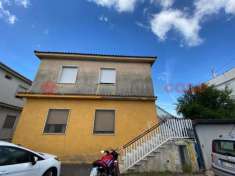Foto Appartamento in vendita a Mondragone