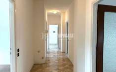 Foto Appartamento in vendita a Montano Lucino