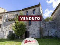 Foto Appartamento in vendita a Monte Castello Di Vibio - 5 locali 210mq