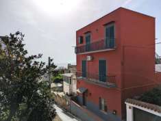 Foto Appartamento in vendita a Monte Di Procida - 3 locali 75mq
