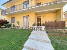 Foto Appartamento in vendita a Montecchia Di Crosara - 4 locali 130mq