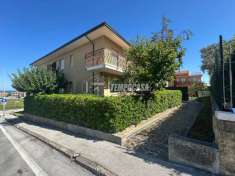 Foto Appartamento in vendita a Montemarciano