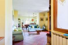Foto Appartamento in vendita a Monteroni D'Arbia - 7 locali 145mq