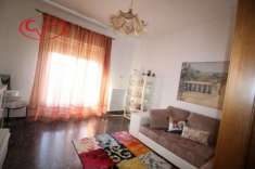 Foto Appartamento in vendita a Montevarchi - 5 locali 108mq