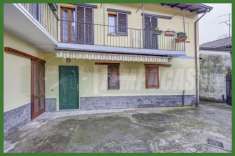 Foto Appartamento in vendita a Monvalle