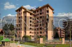 Foto Appartamento in vendita a Monza - 3 locali 120mq