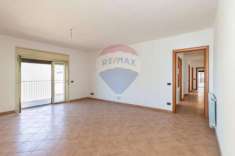 Foto Appartamento in vendita a Motta Sant'Anastasia - 4 locali 110mq