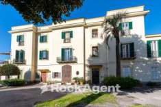 Foto Appartamento in vendita a Napoli - 2 locali 49mq
