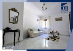Foto Appartamento in vendita a Napoli - 3 locali 120mq