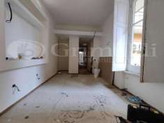 Foto Appartamento in vendita a Napoli - 3 locali 60mq