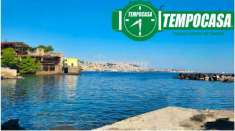 Foto Appartamento in vendita a Napoli