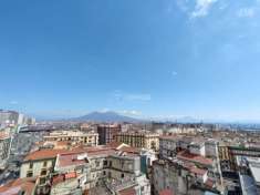 Foto Appartamento in vendita a Napoli