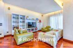 Foto Appartamento in vendita a Napoli