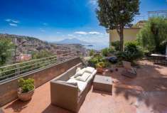 Foto Appartamento in vendita a Napoli
