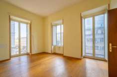 Foto Appartamento in vendita a Napoli