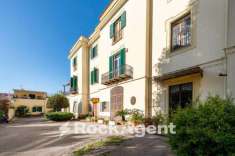 Foto Appartamento in vendita a Napoli