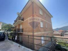 Foto Appartamento in vendita a Ne