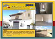 Foto Appartamento in vendita a Noto - 6 locali 200mq