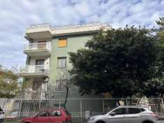 Foto Appartamento in vendita a Novate Milanese - 5 locali 184mq