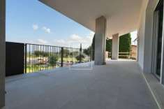 Foto Appartamento in vendita a Padenghe Sul Garda