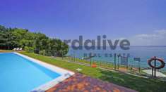 Foto Appartamento in Vendita a Padenghe sul Garda Padenghe Sul Garda