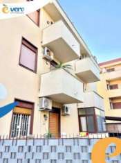 Foto Appartamento in vendita a Palermo - 4 locali 110mq