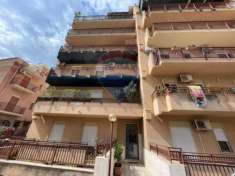 Foto Appartamento in vendita a Palermo - 5 locali 127mq