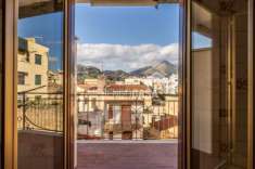 Foto Appartamento in vendita a Palermo - 5 locali 150mq