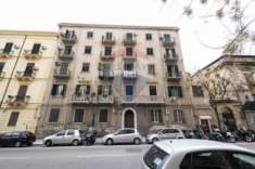 Foto Appartamento in vendita a Palermo - 6 locali 192mq