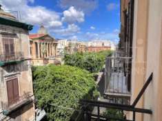 Foto Appartamento in vendita a Palermo - 6 locali 200mq