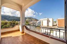 Foto Appartamento in vendita a Palermo - 6 locali 250mq