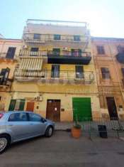 Foto Appartamento in vendita a Palermo
