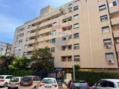 Foto Appartamento in vendita a Palermo