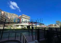 Foto Appartamento in vendita a Palermo