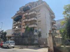 Foto Appartamento in vendita a Palermo